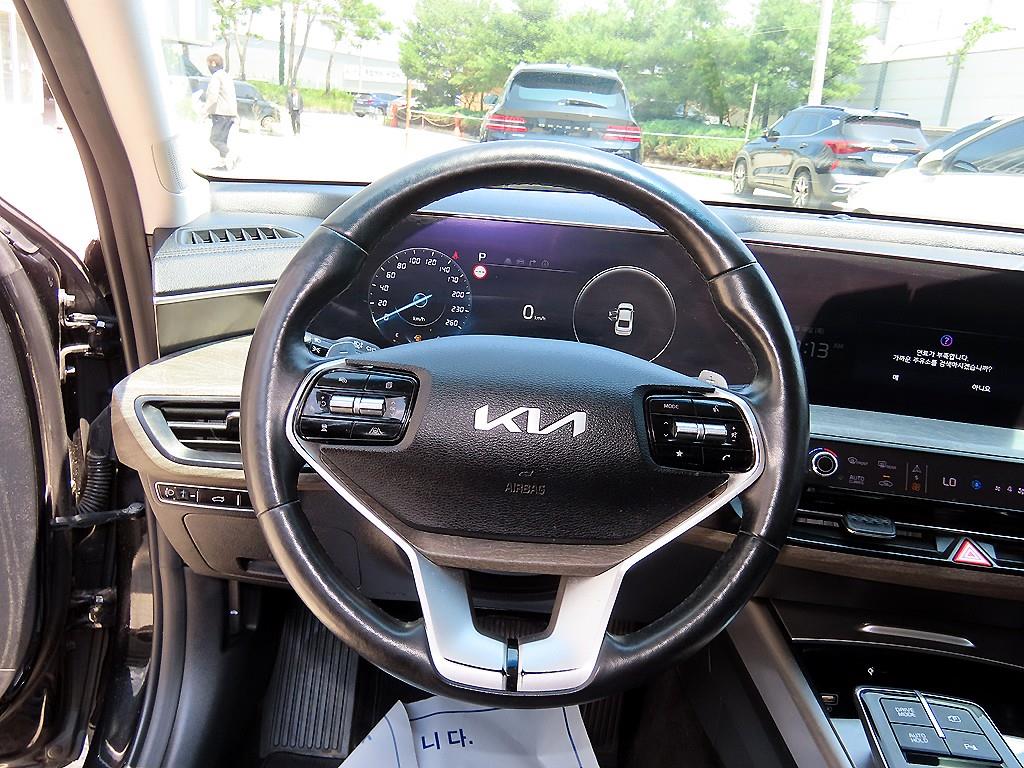 KIA K8 - Vista 10
