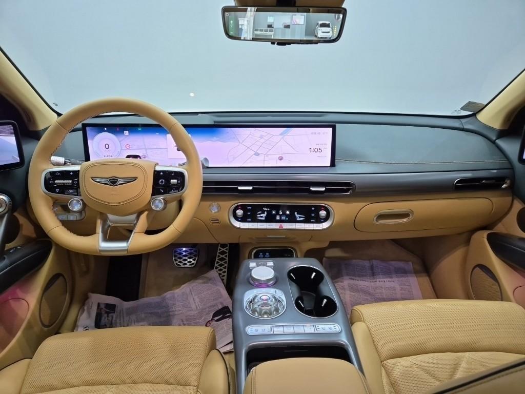 Genesis GV60 - Vista 9