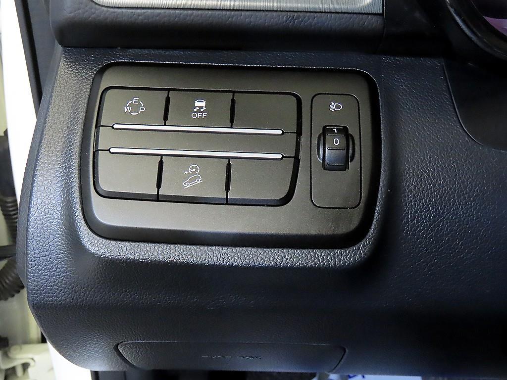 Ssangyong Tivoli 2019 Blanco - Importación desde Corea - HF Imports Iquique - Foto 16