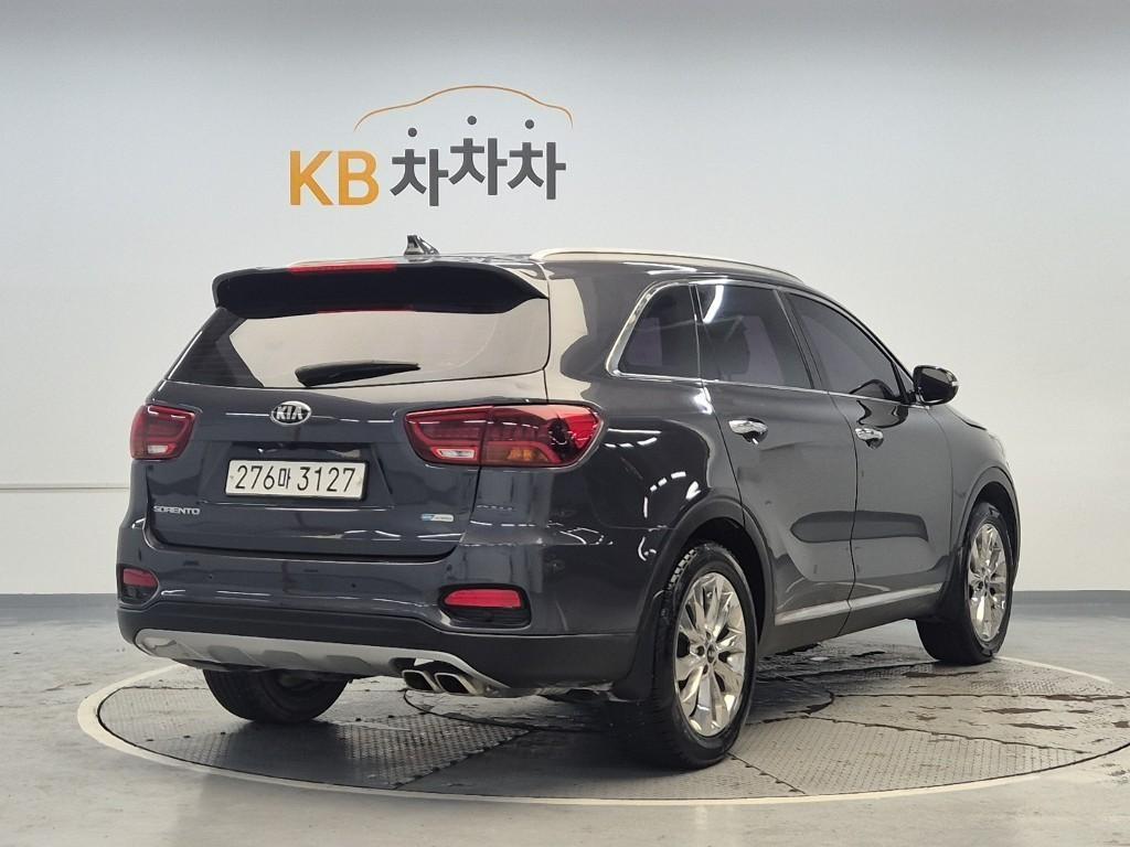 KIA Sorento - Vista 3
