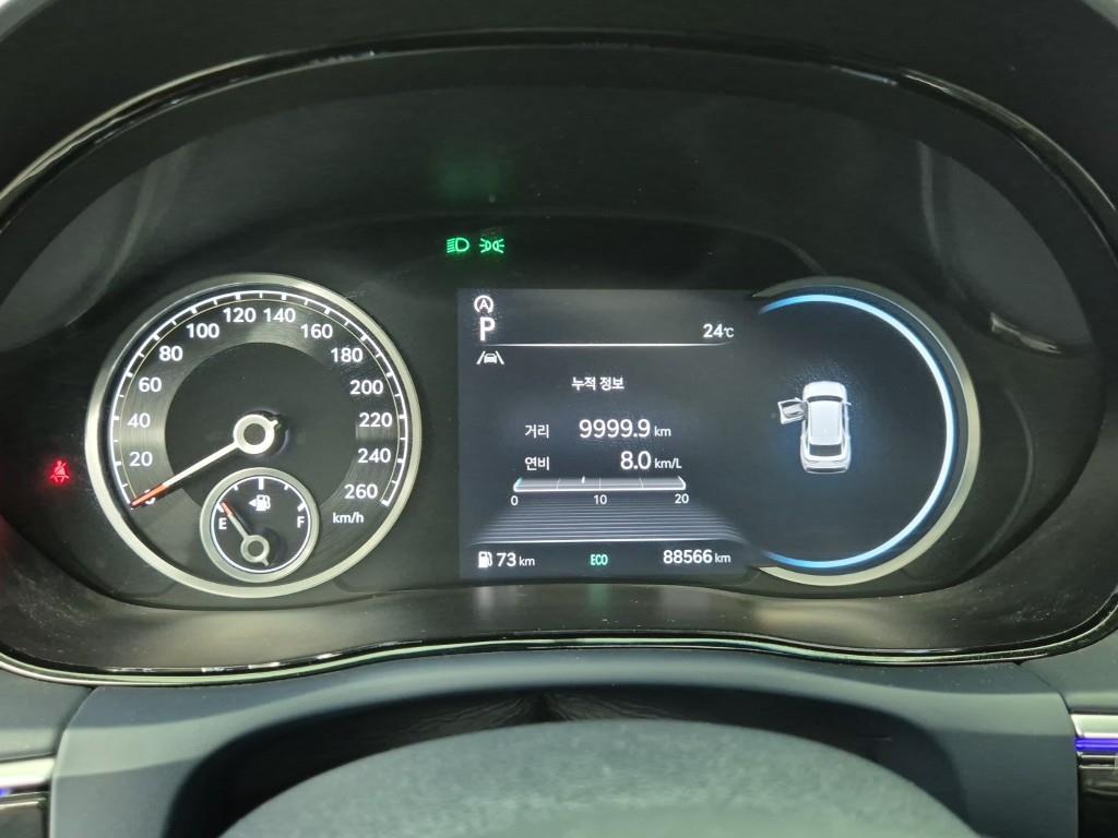 Genesis GV70 - Vista 9