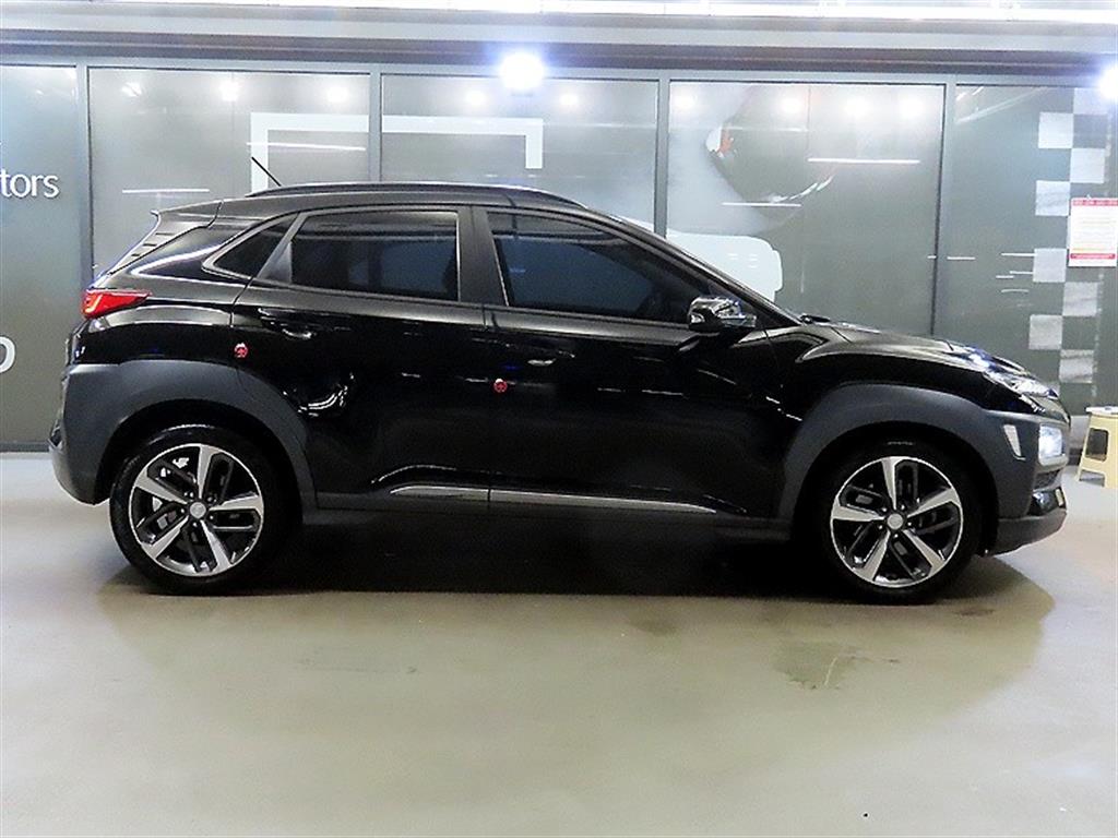 HYUNDAI Kona - Vista 3