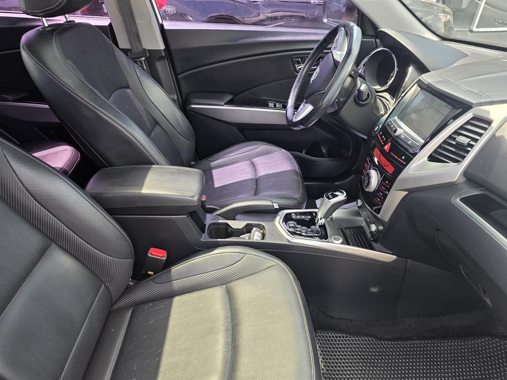 Ssangyong Tivoli 2015 Blanco - Importación desde Corea - HF Imports Iquique - Foto 20