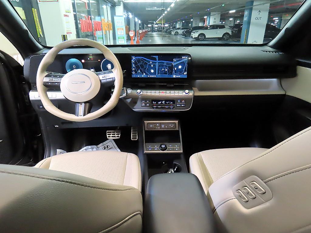 HYUNDAI Kona - Vista 12