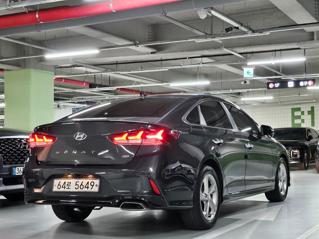 HYUNDAI Sonata - Vista 6