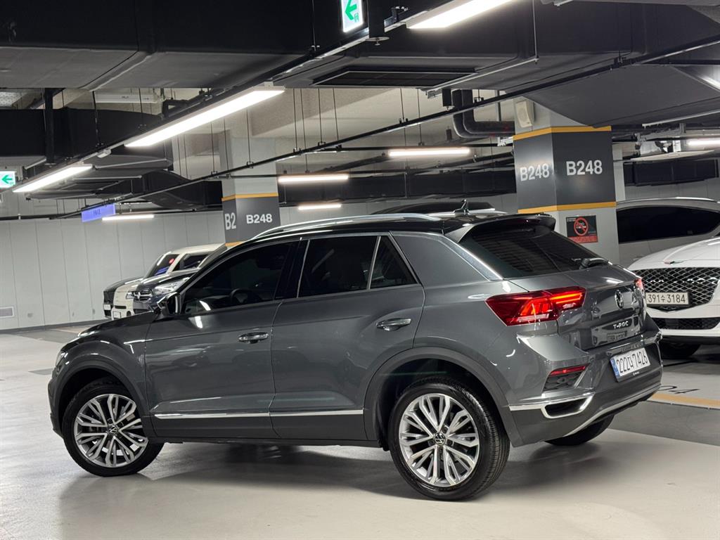 Volkswagen T-Roc 2022 Gris - Importación desde Corea - HF Imports Iquique - Foto 13