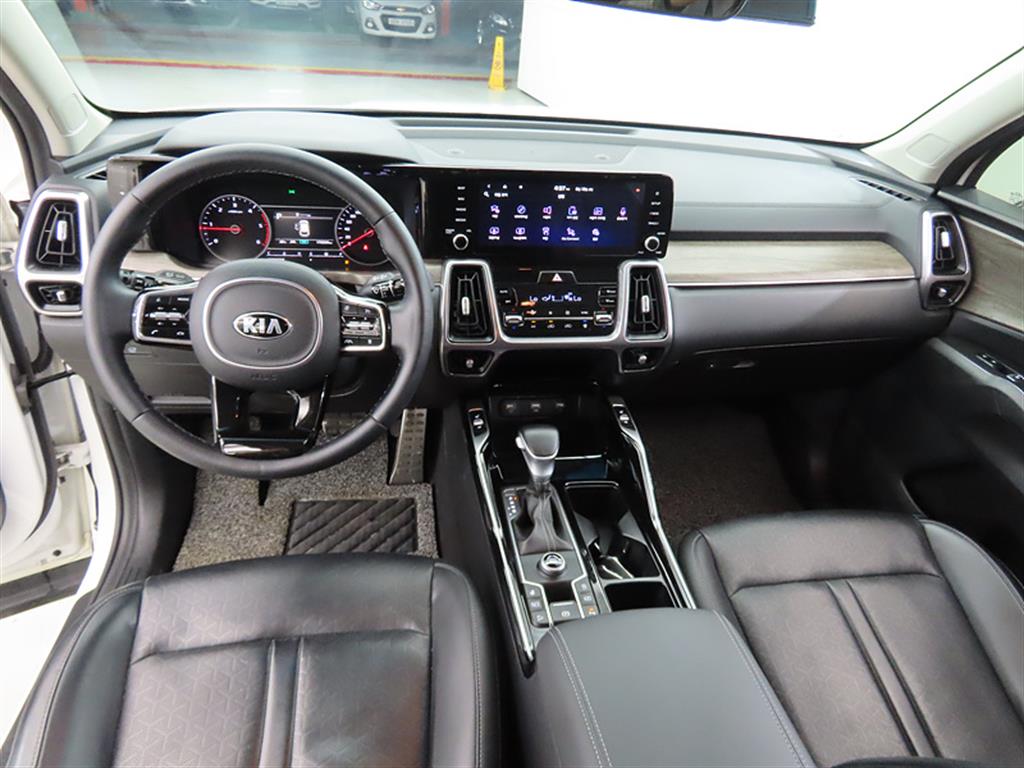 KIA Sorento - Vista 9