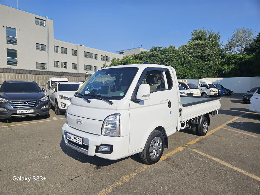 Small Truck Cargo (small) 2024 Blanco - Importación desde Corea - HF Imports Iquique - Foto 1
