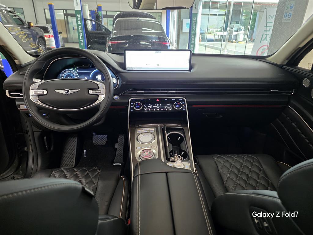 Genesis GV80 - Vista 12