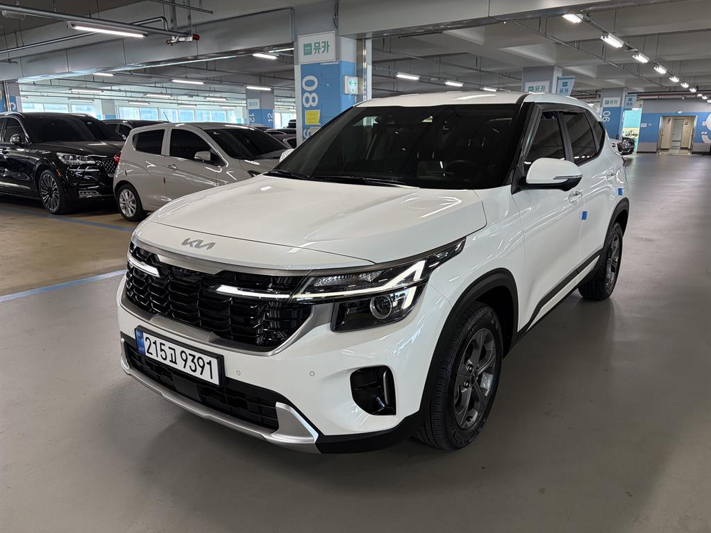 KIA Seltos 2022 Blanco - Importación desde Corea - HF Imports Iquique - Foto 1