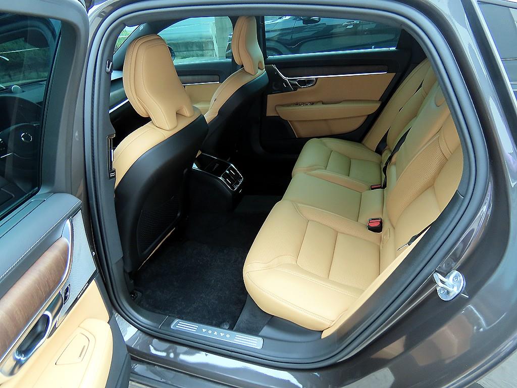 Volvo S90 - Vista 8