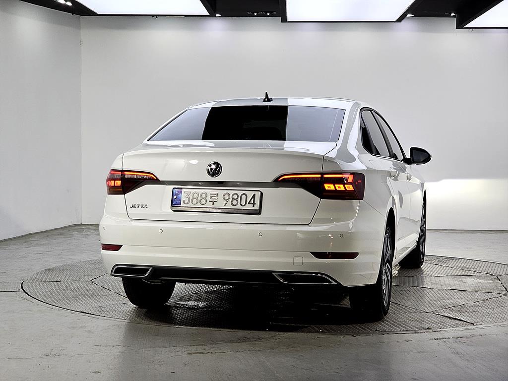 Volkswagen Jetta - Vista 3