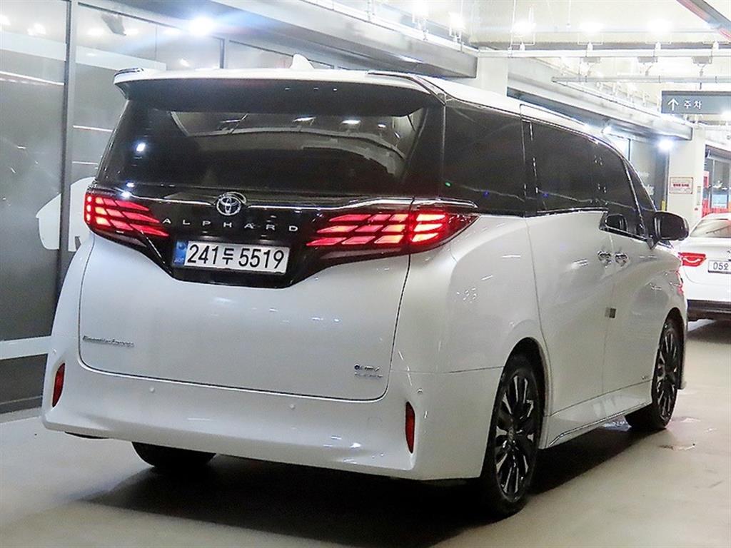 Toyota Alphard - Vista 6