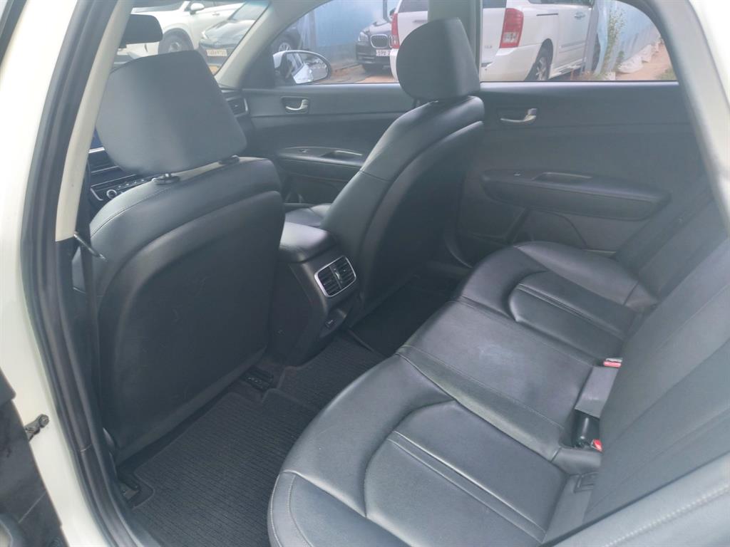 KIA K5 - Vista 11