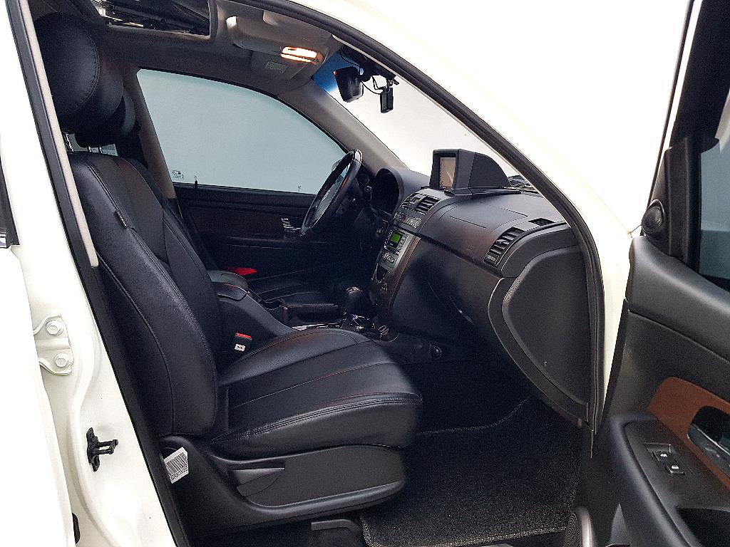 Ssangyong Rexton 2012 Blanco - Importación desde Corea - HF Imports Iquique - Foto 17