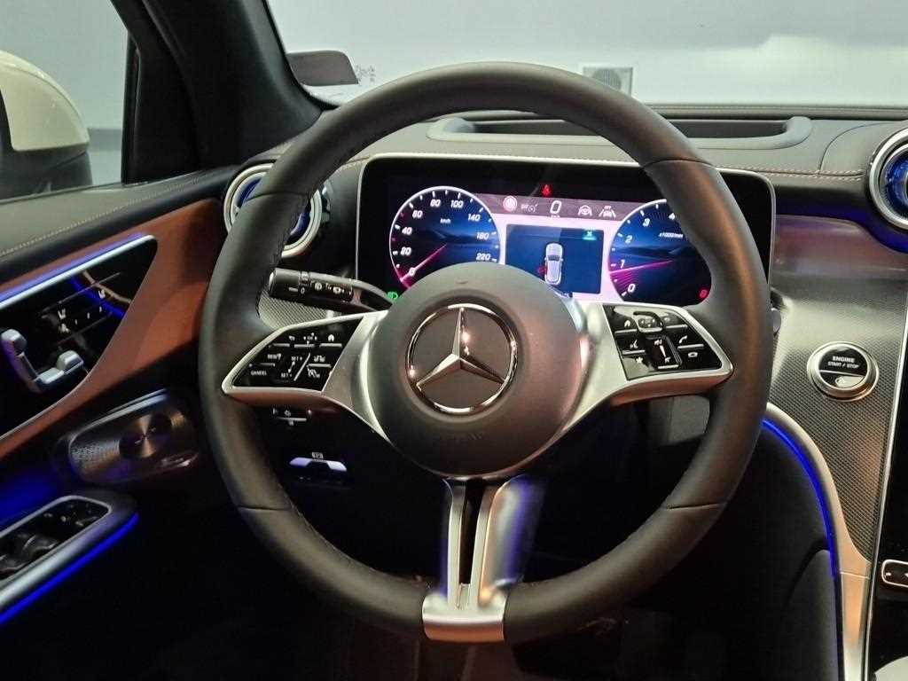 Mercedes Benz GLC Class - Vista 11