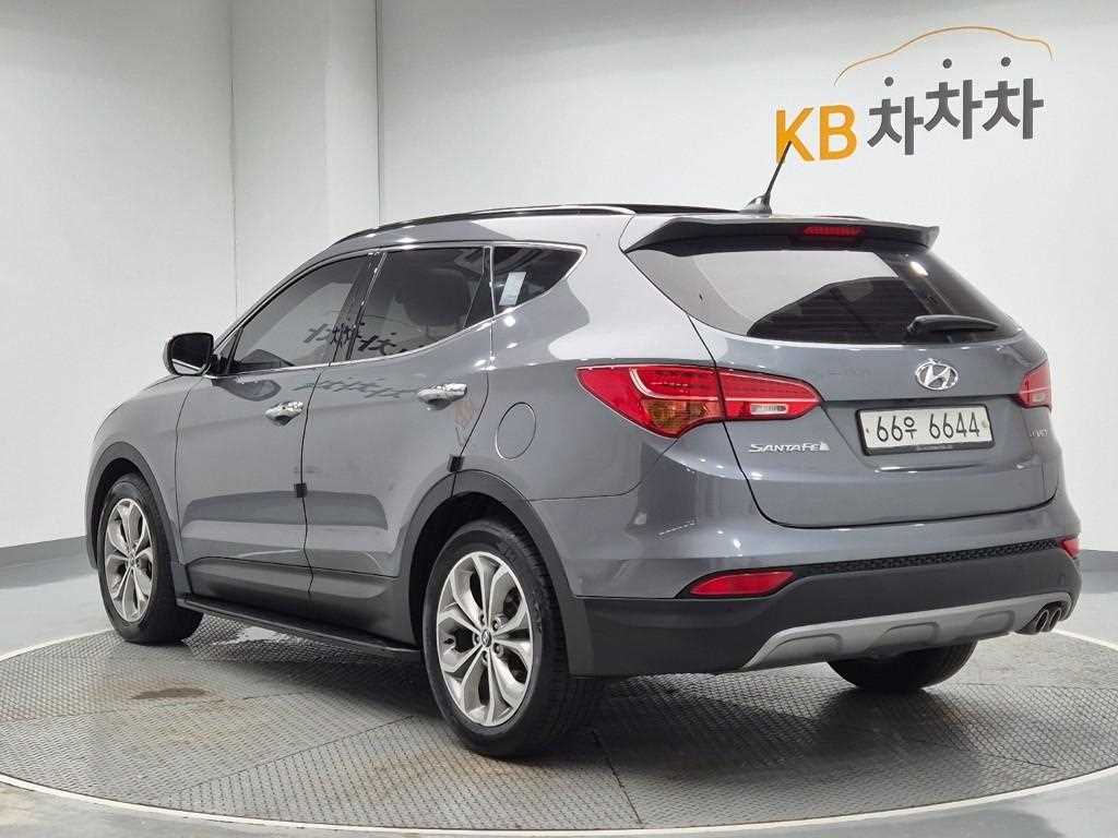HYUNDAI Santa Fe - Vista 2