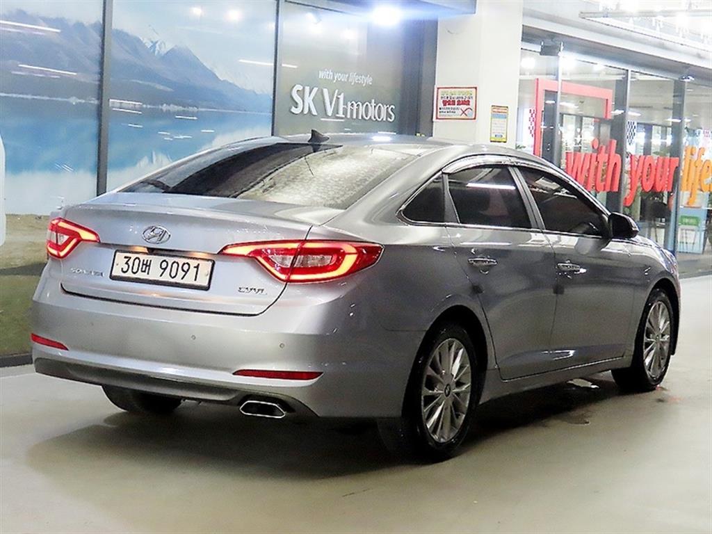 HYUNDAI Sonata - Vista 6