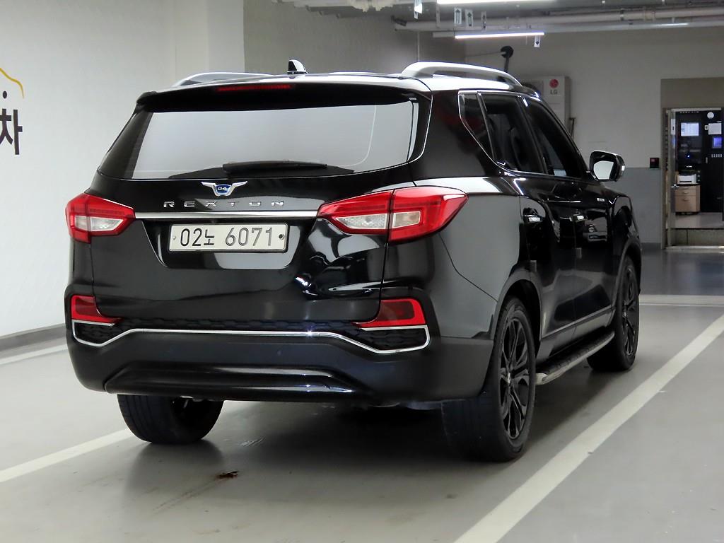 Ssangyong Rexton - Vista 6