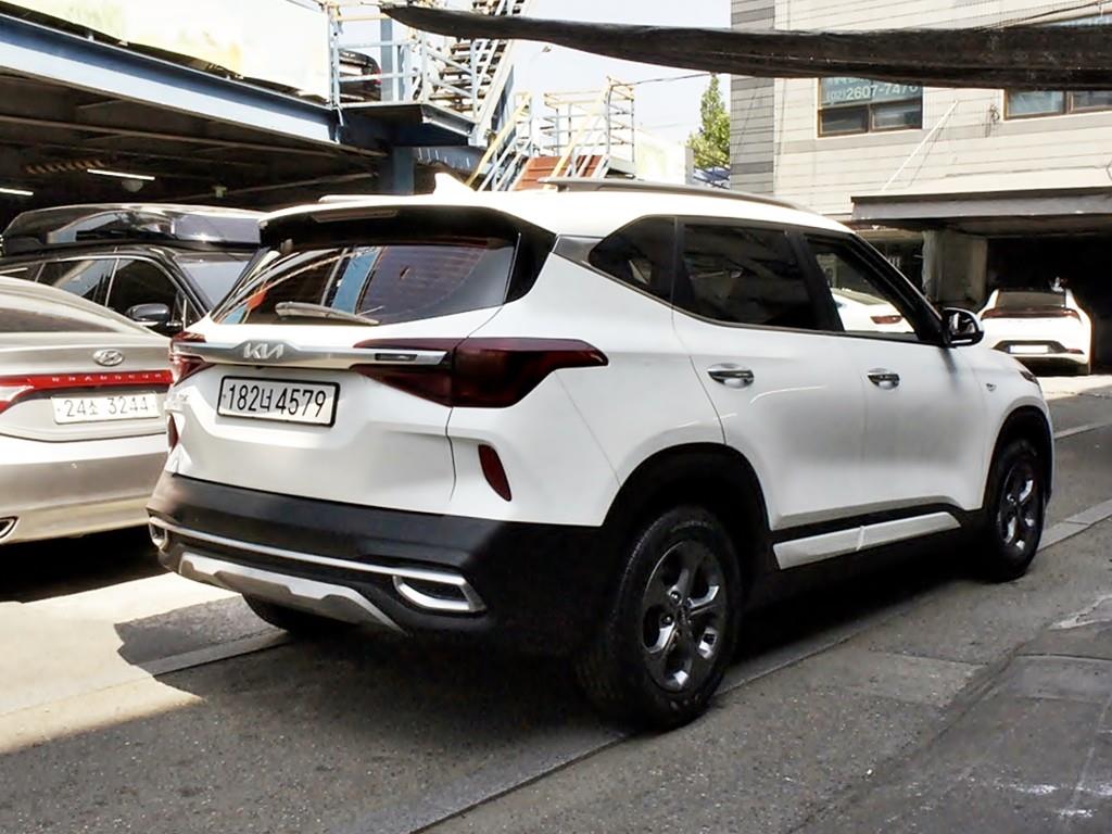 KIA Seltos - Vista 6