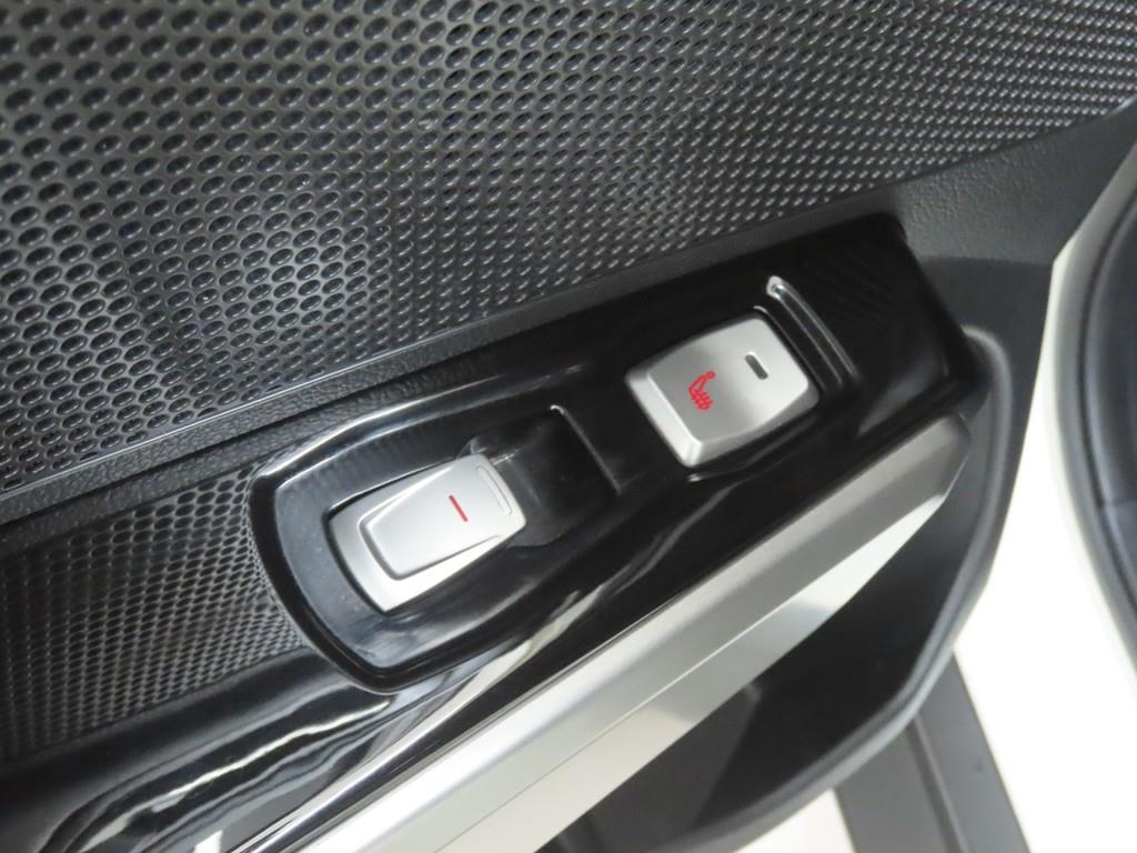 Ssangyong Tivoli 2016 Blanco - Importación desde Corea - HF Imports Iquique - Foto 19