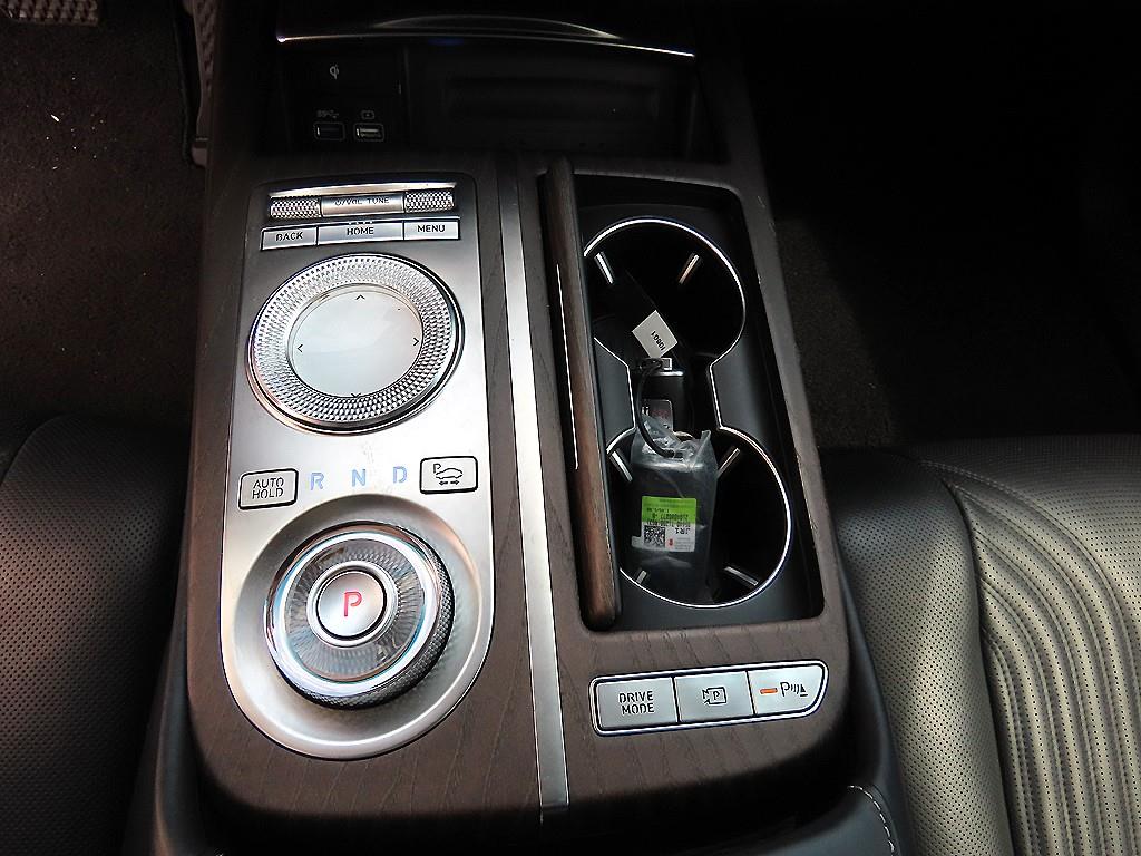 Genesis G80 - Vista 12