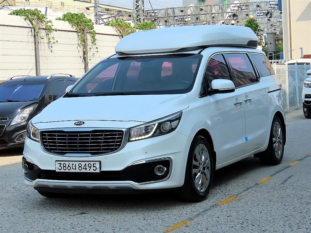 KIA Carnival - Vista 2