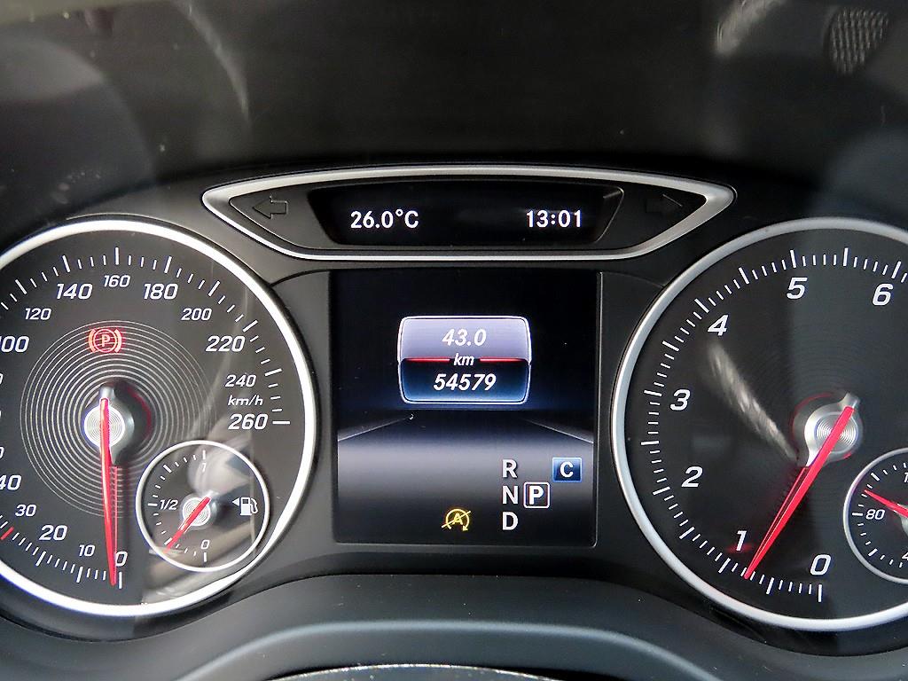 Mercedes Benz A Class - Vista 11