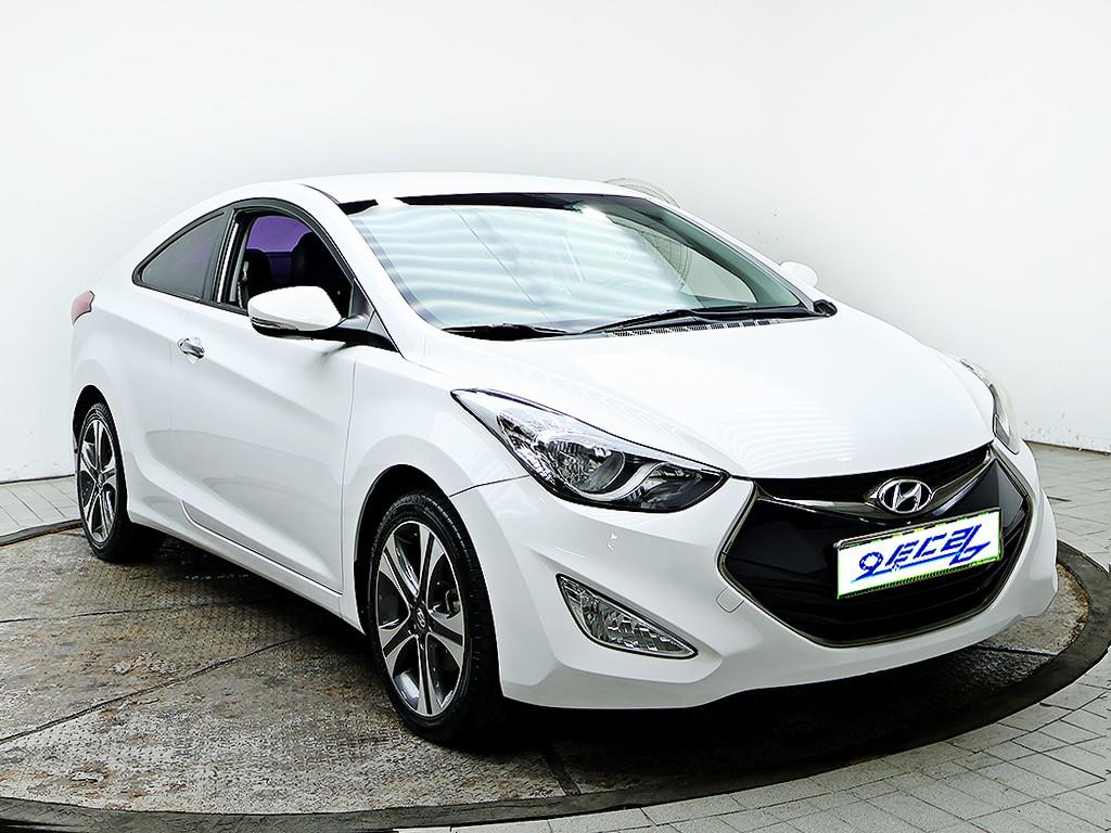 HYUNDAI Avante - Vista 2