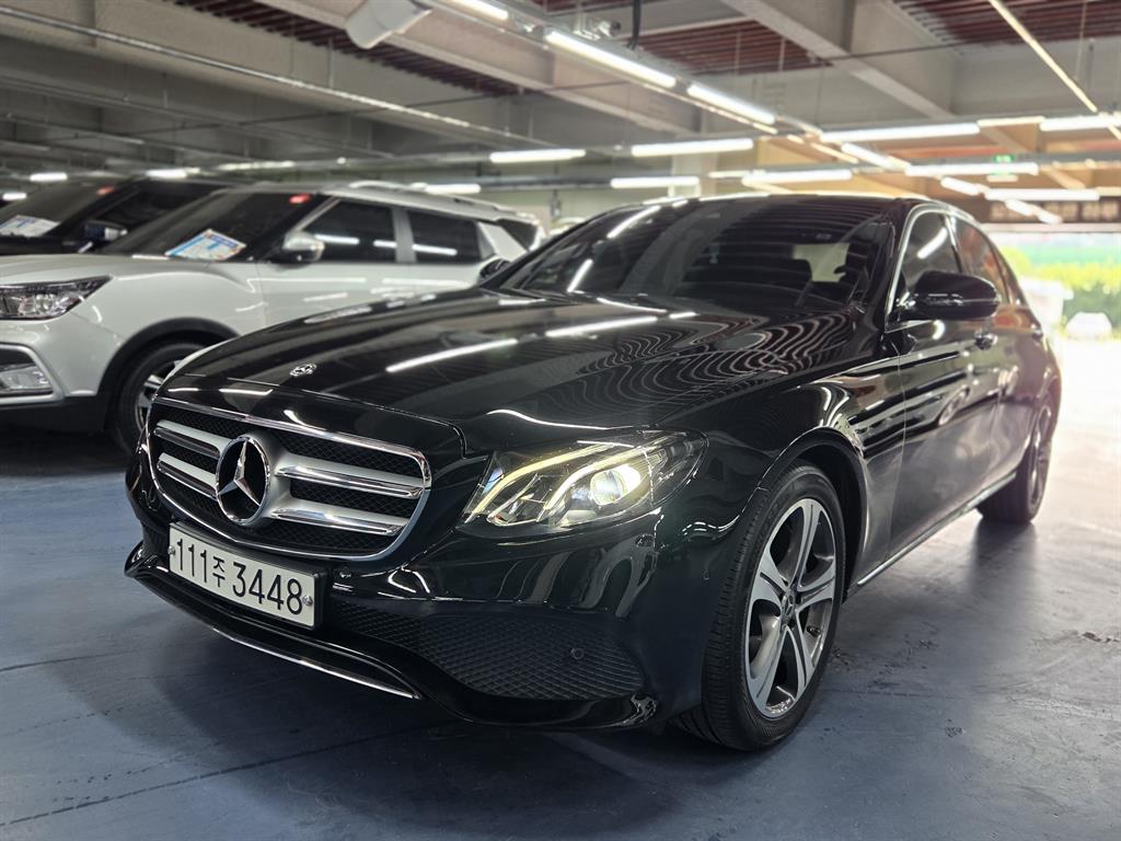 Mercedes Benz E class 2019 Negro - Importación desde Corea - HF Imports Iquique - Foto 1