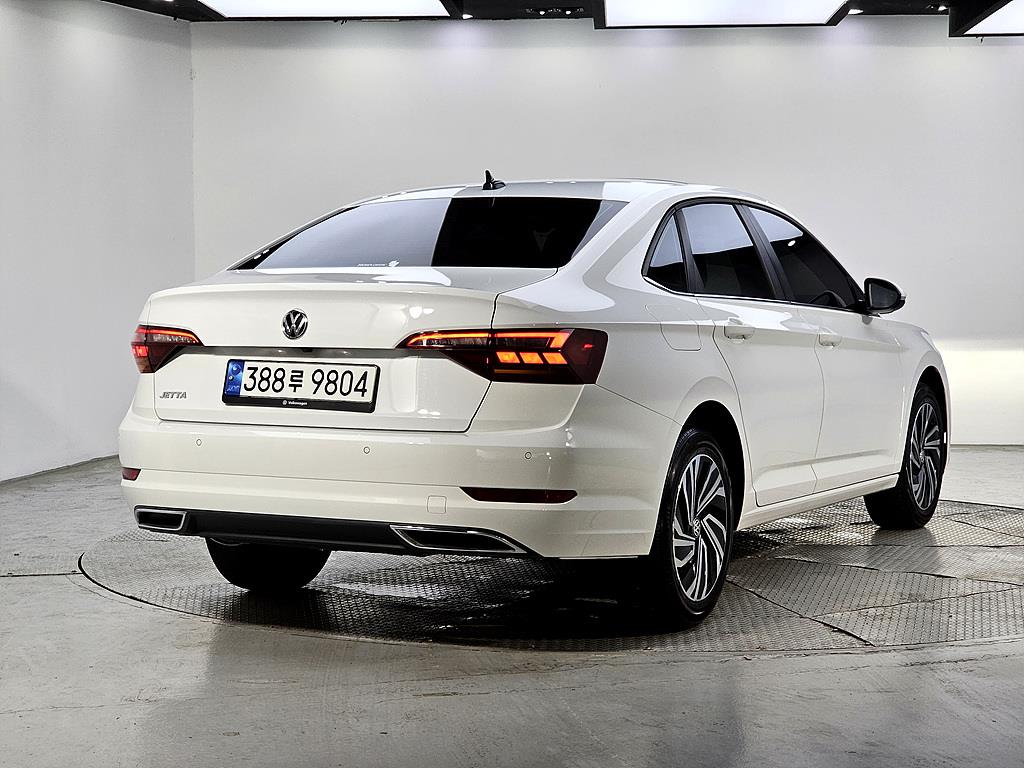 Volkswagen Jetta - Vista 6