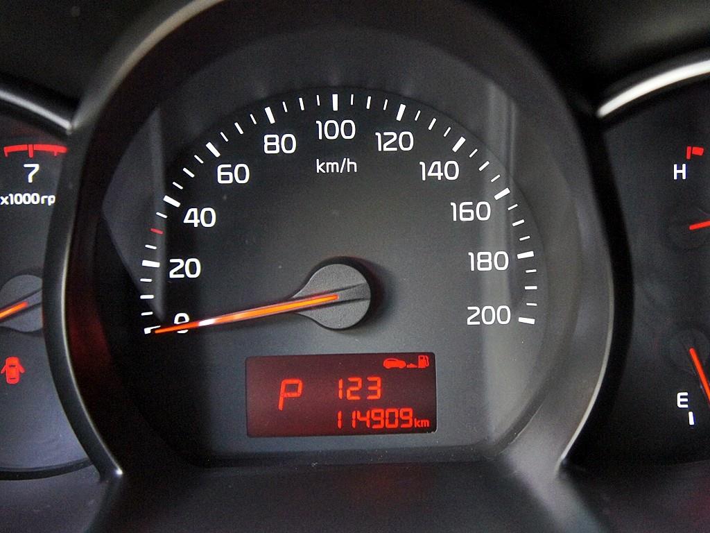 KIA Morning - Vista 11
