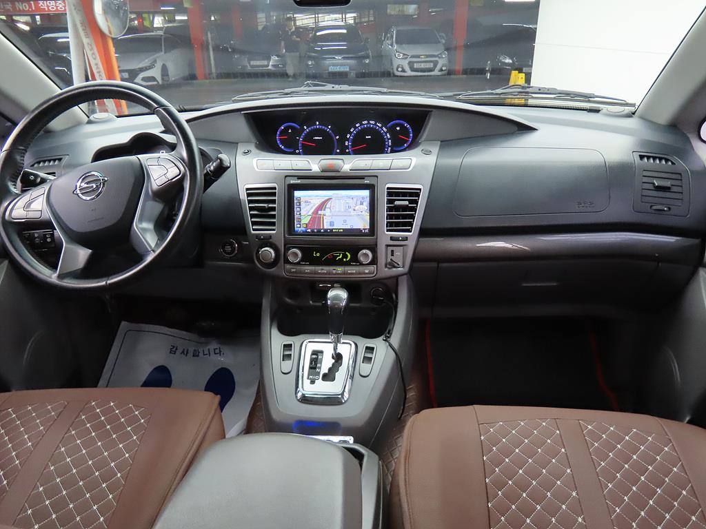 Ssangyong Korando - Vista 7