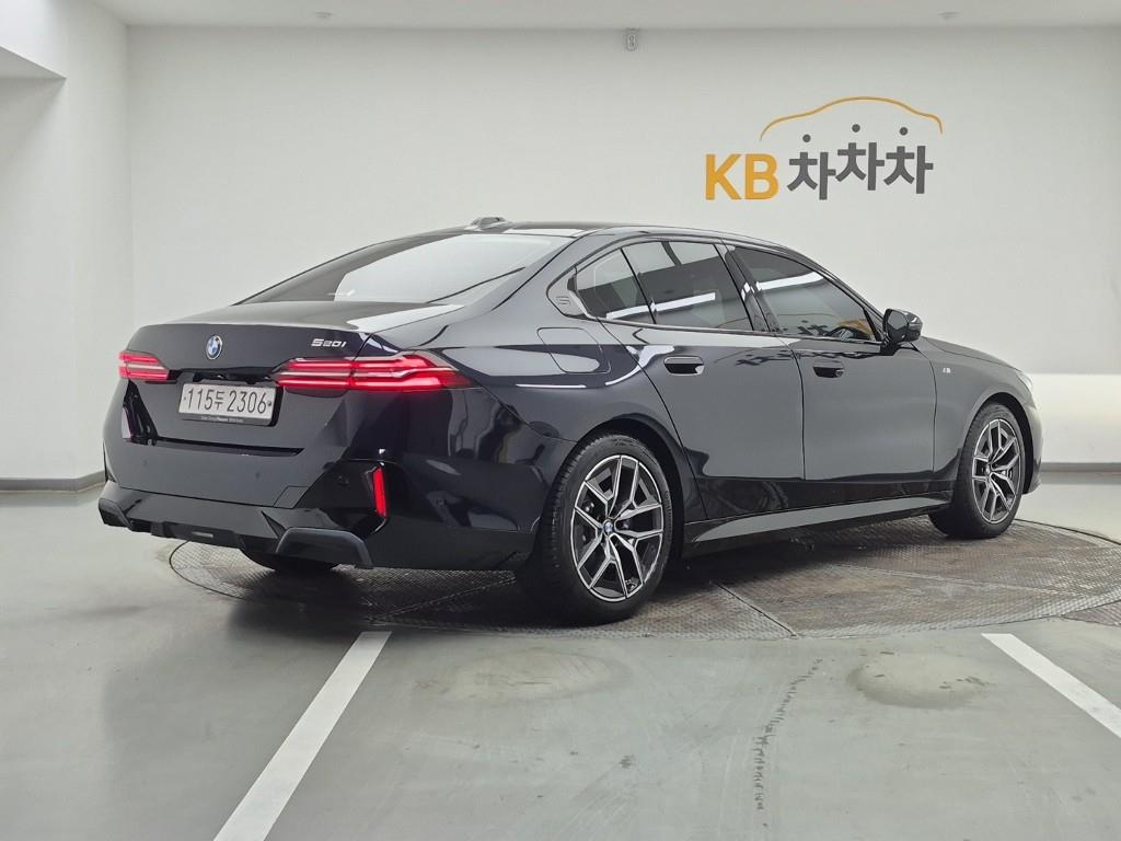 BMW 5 Series - Vista 6
