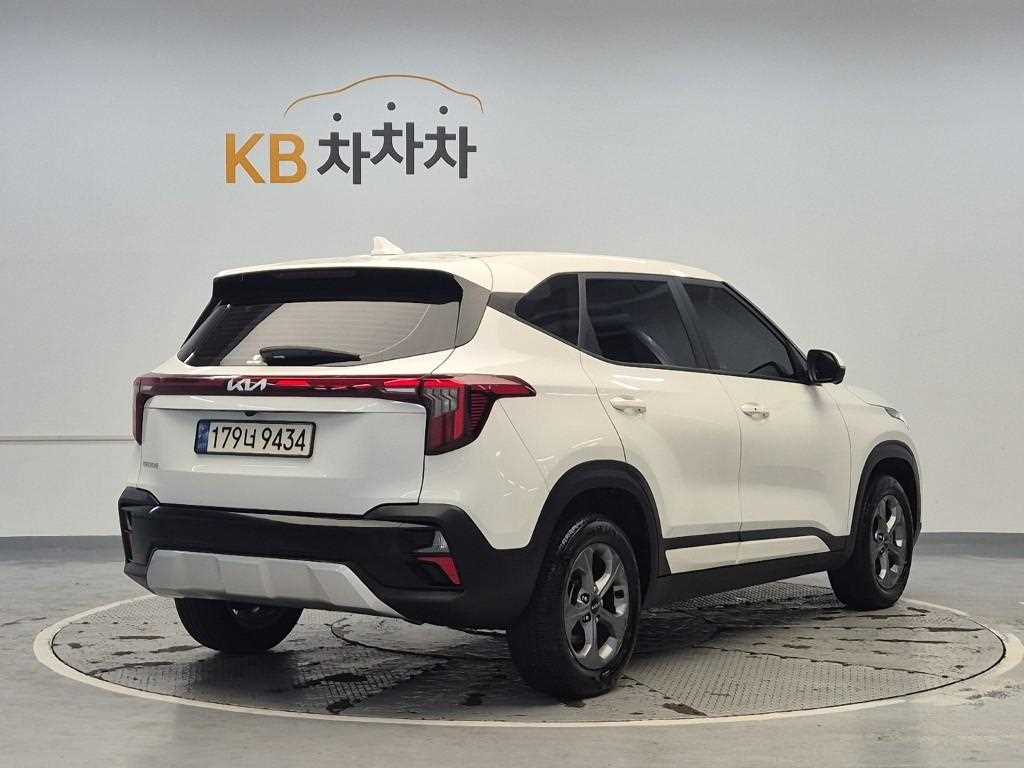 KIA Seltos - Vista 3