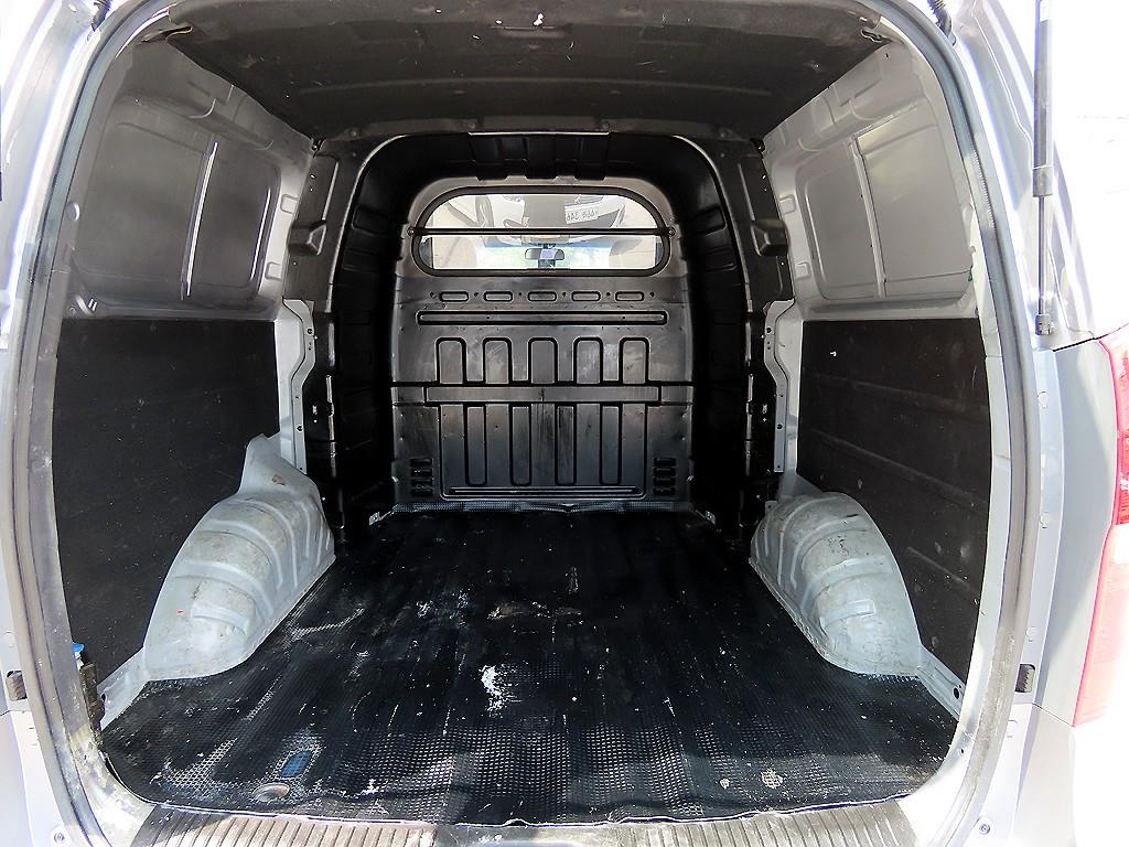 HYUNDAI Starex 2014 Plateado - Importación desde Corea - HF Imports Iquique - Foto 18