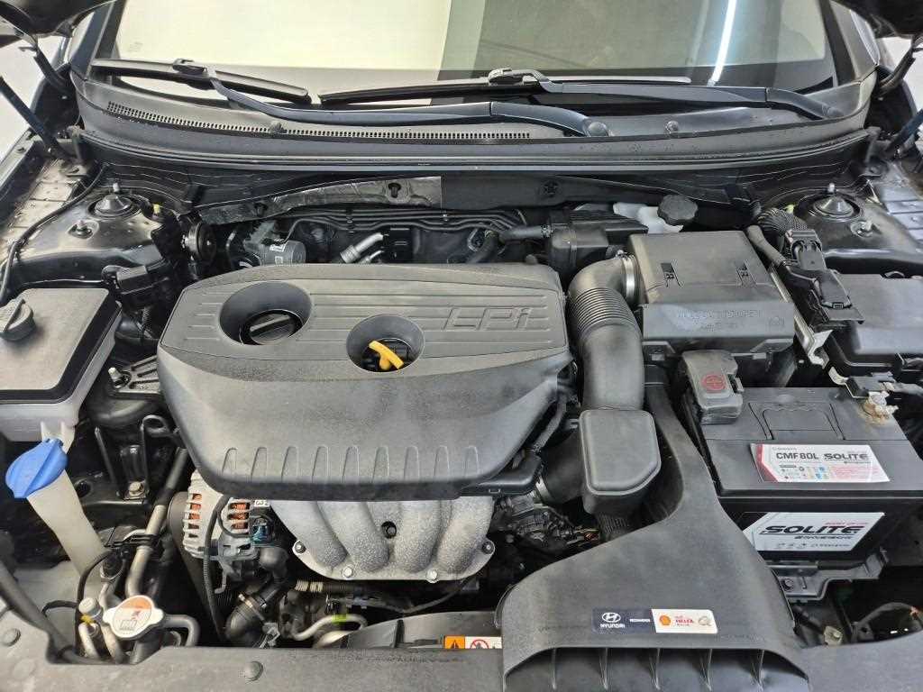 HYUNDAI Sonata - Vista 7