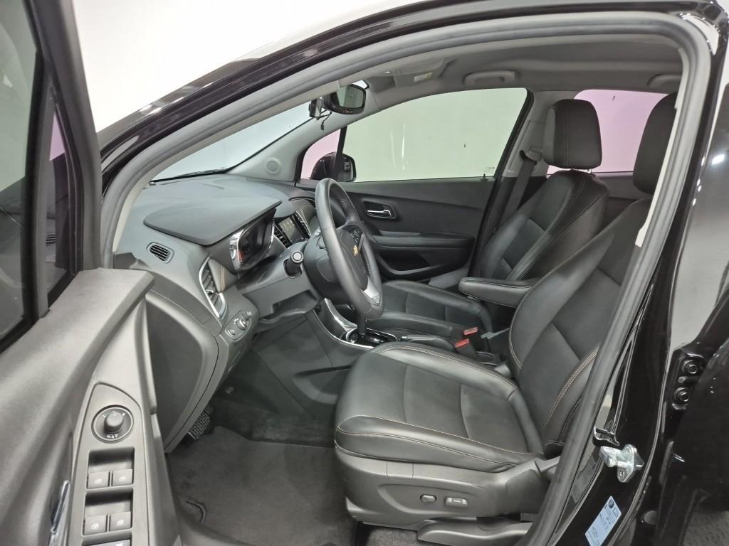 Chevrolet Trax 2020 Negro - Importación desde Corea - HF Imports Iquique - Foto 13