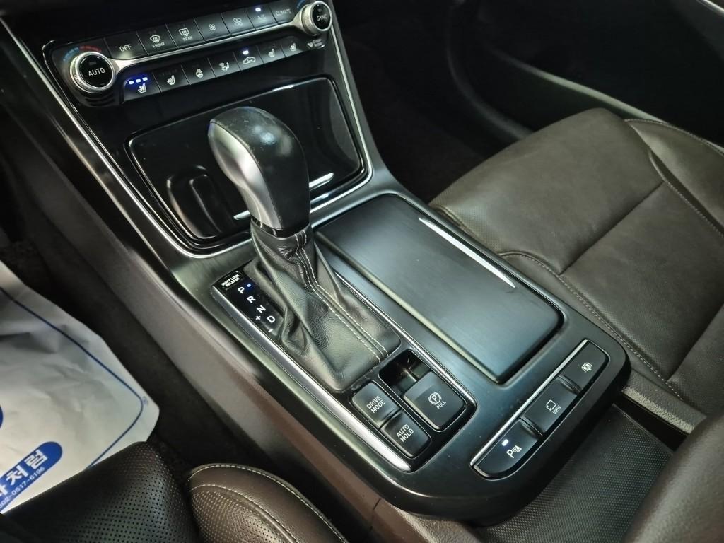 HYUNDAI Grandeur - Vista 8