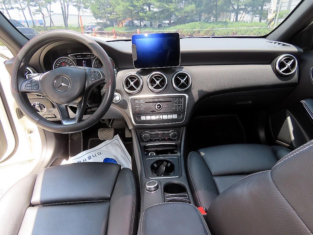 Mercedes Benz A Class - Vista 9