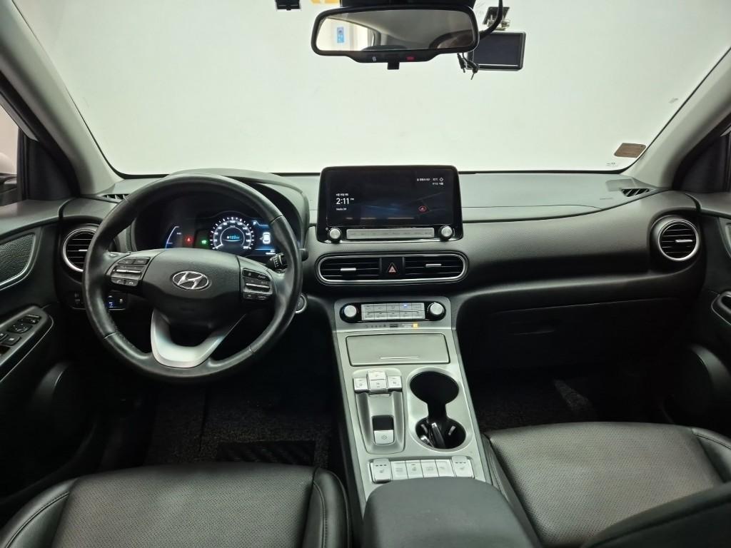 HYUNDAI Kona - Vista 9