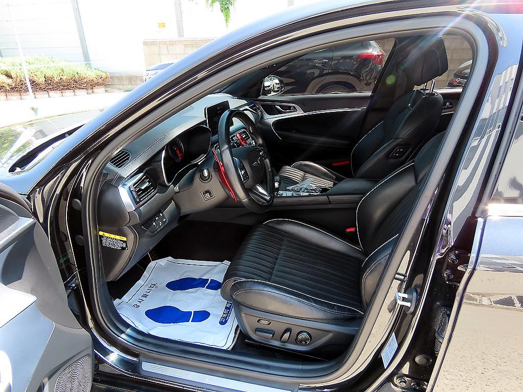Genesis G70 - Vista 7