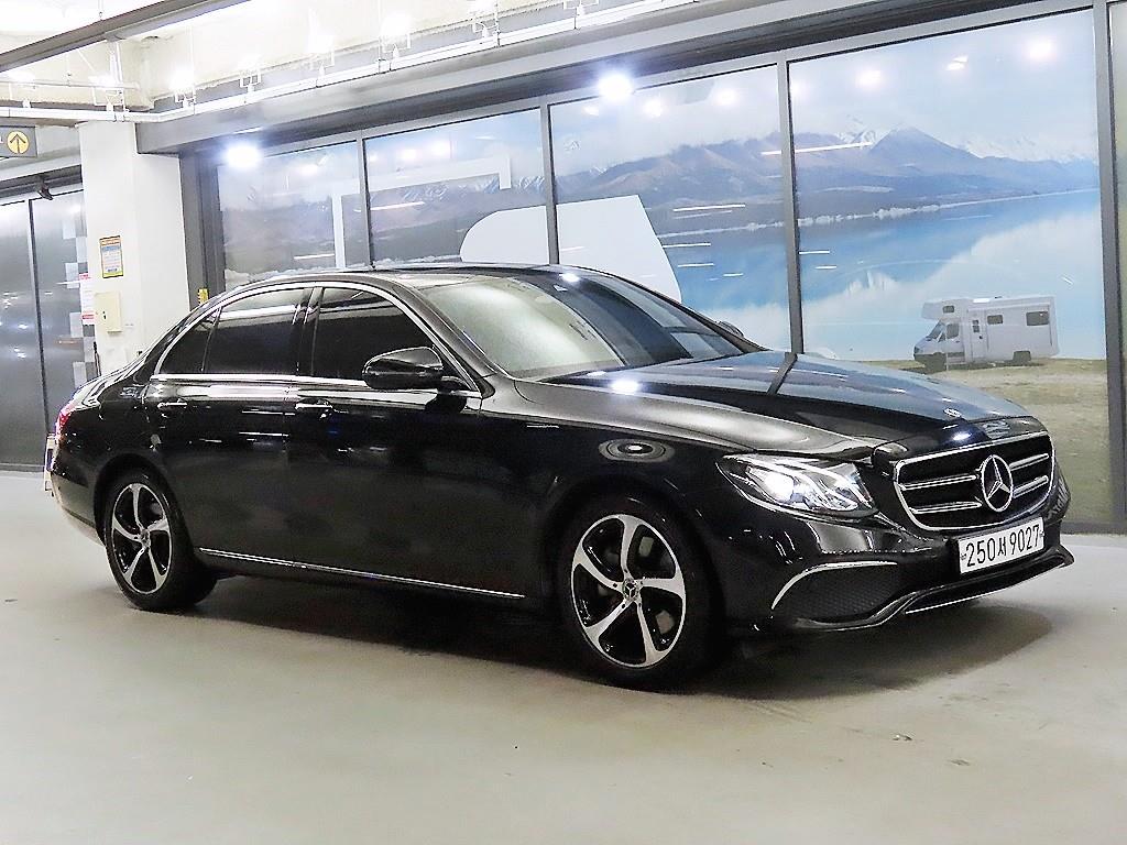 Mercedes Benz E class 2019 Negro - Importación desde Corea - HF Imports Iquique - Foto 1
