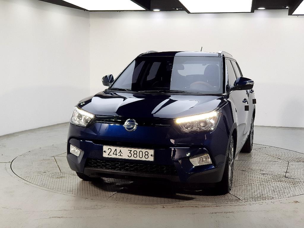 Ssangyong Tivoli - Vista 2