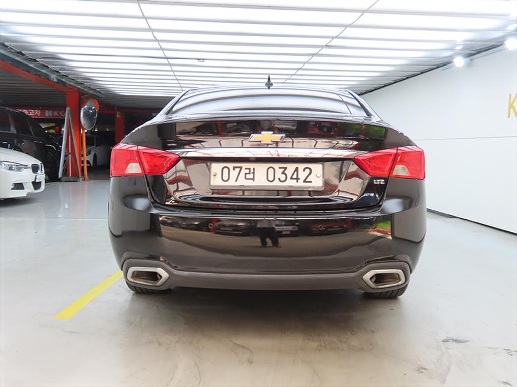 Chevrolet Impala - Vista 3
