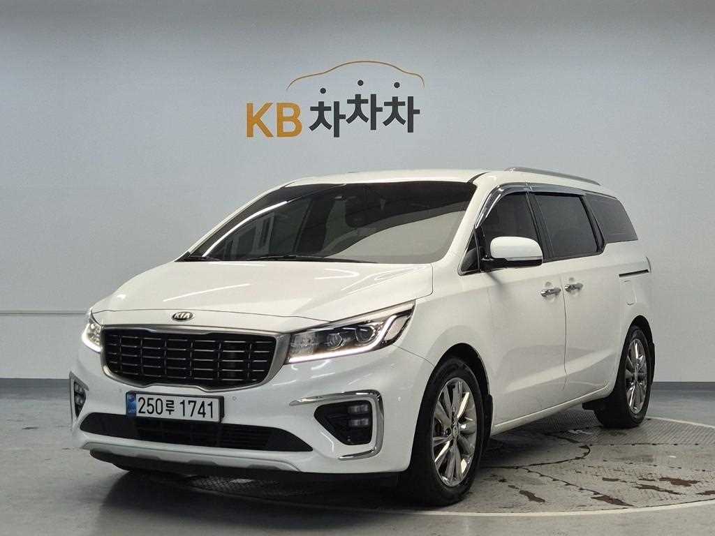 KIA Carnival 2020 Blanco - Importación desde Corea - HF Imports Iquique - Foto 1