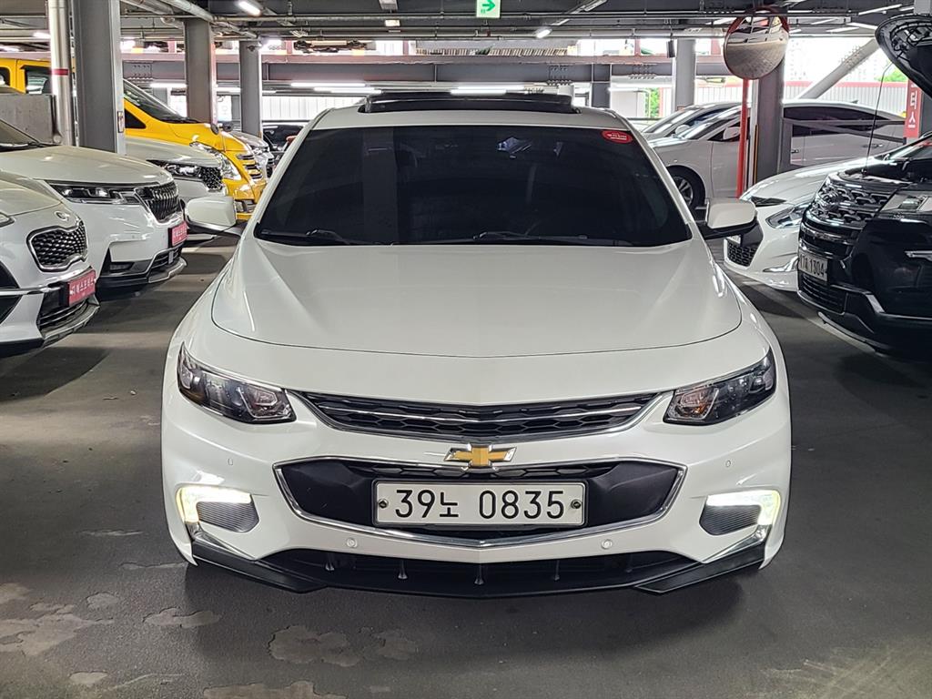 Chevrolet Malibu - Vista 3
