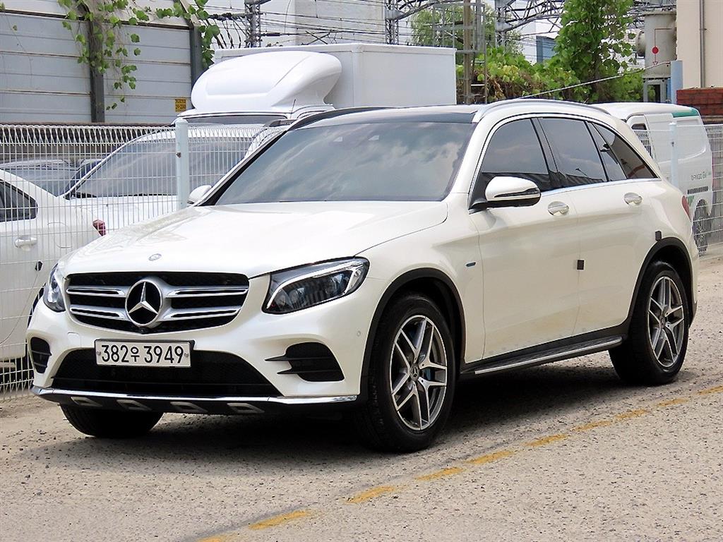 Mercedes Benz GLC Class - Vista 2