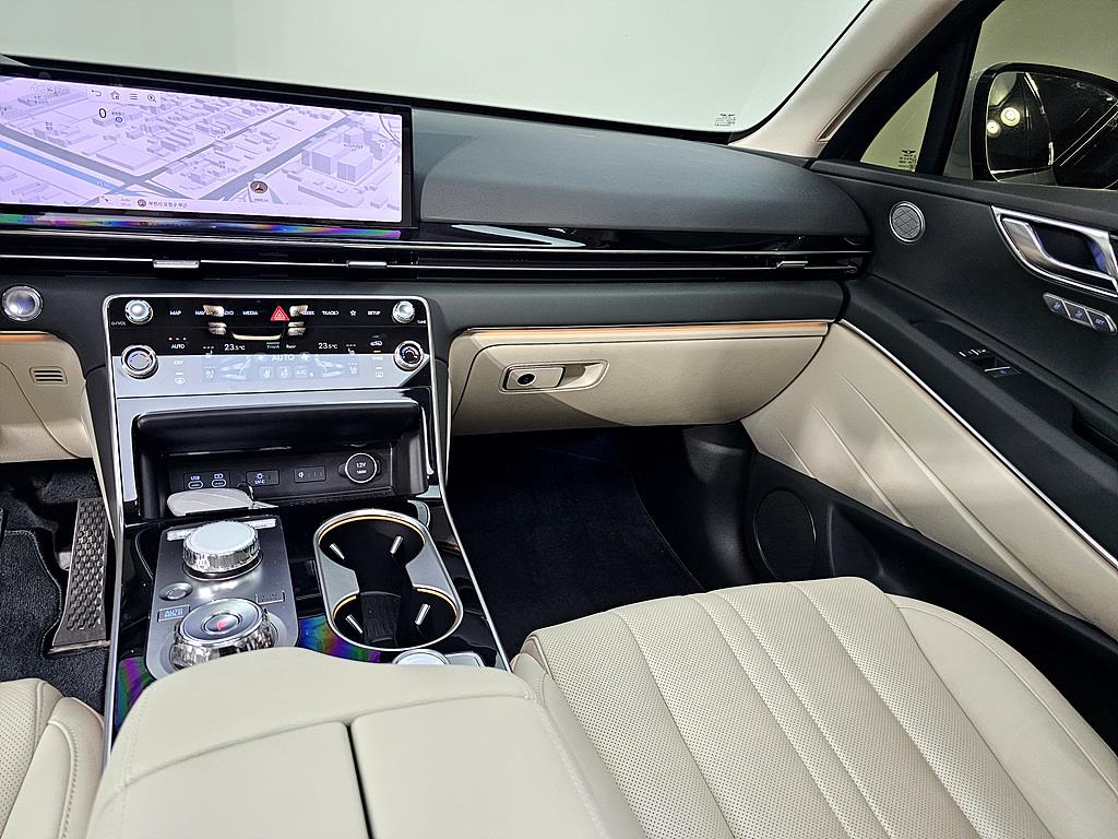 Genesis GV80 - Vista 12