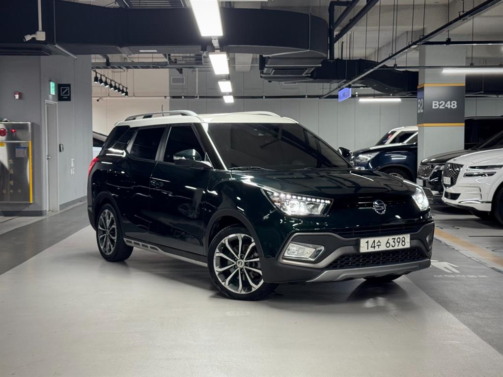 Ssangyong Tivoli 2017 Verde - Importación desde Corea - HF Imports Iquique - Foto 1